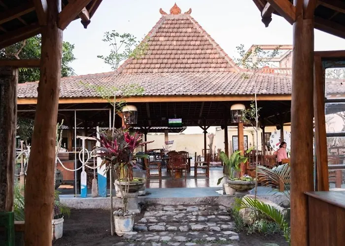 Hotel Sunrise And Lounge 3*