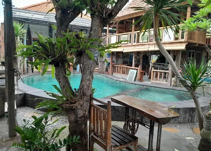Sunrise And Lounge Hotel Panji